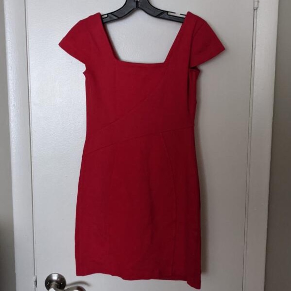 BEBE RED DRESS SIZE XS